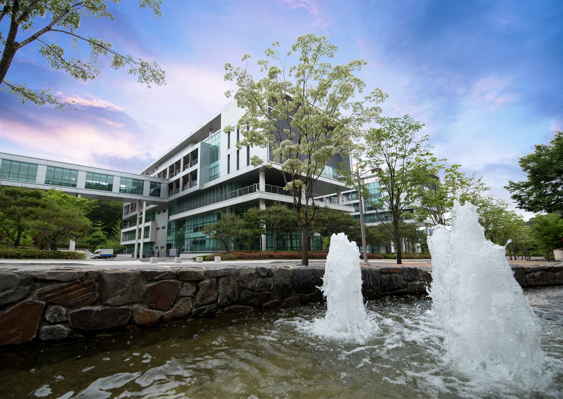 yeungjinTitlePicture